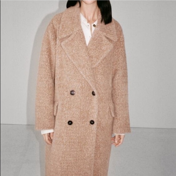 ZARA soft and cozy oversized fur coat - Picture 1 of 5